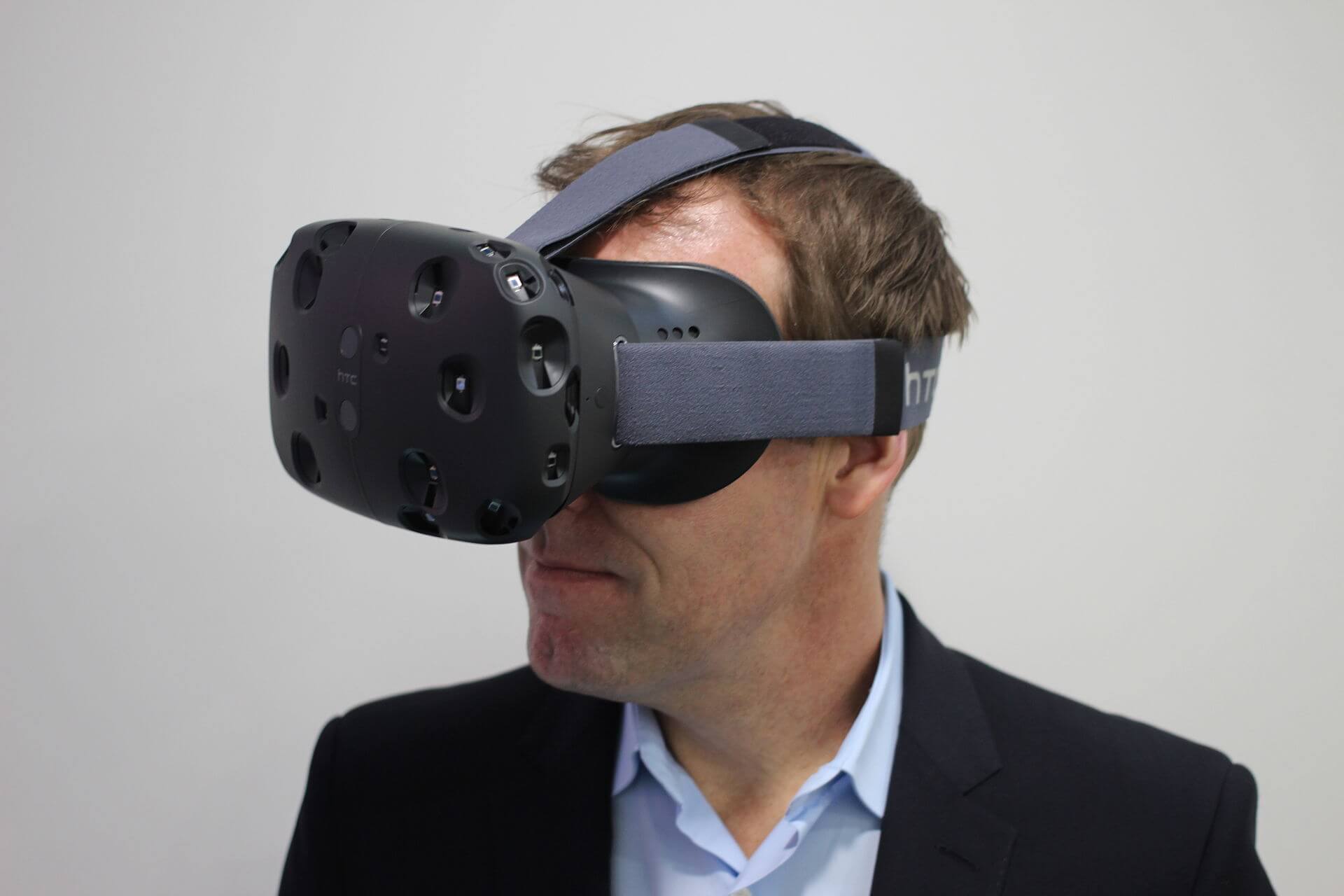 virtual reality headset